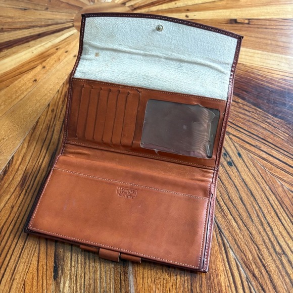 Dooney & Bourke Vintage Leather Clutch Wallet Flap Front Coin Purse Brown - Picture 3 of 4